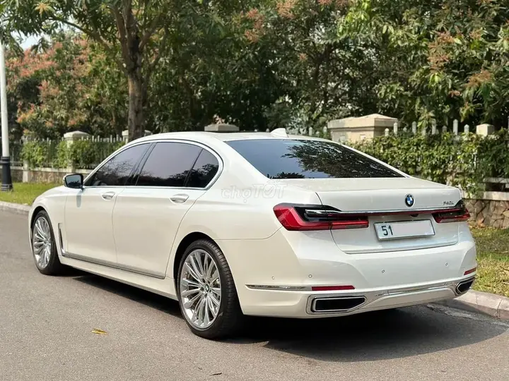 BMW 7 Series 2020 photo 3
