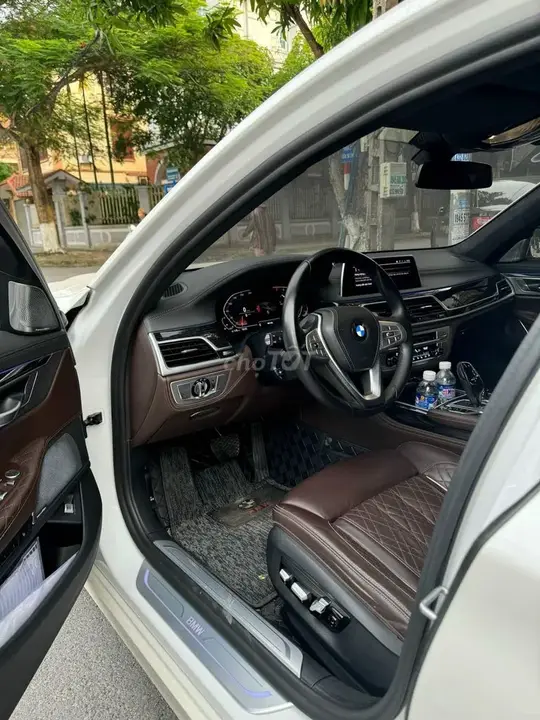 BMW 7 Series 2020 photo 4