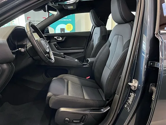 Polestar 2 2023 photo 4