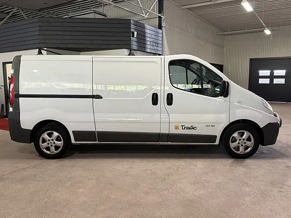 Renault Trafic 2012 photo 3