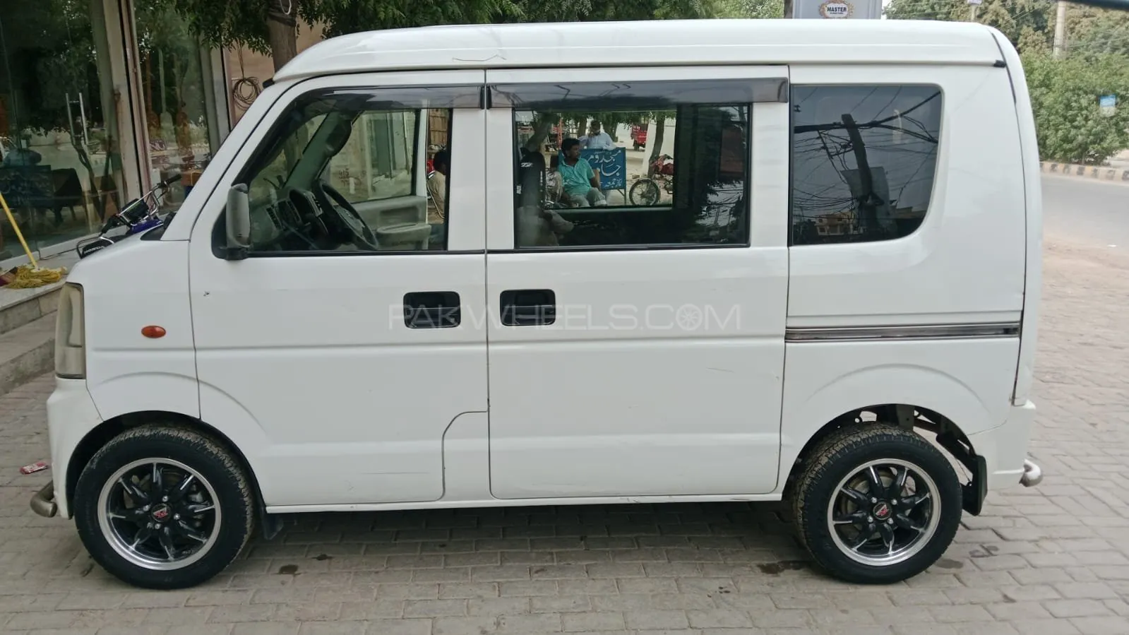 Suzuki Every