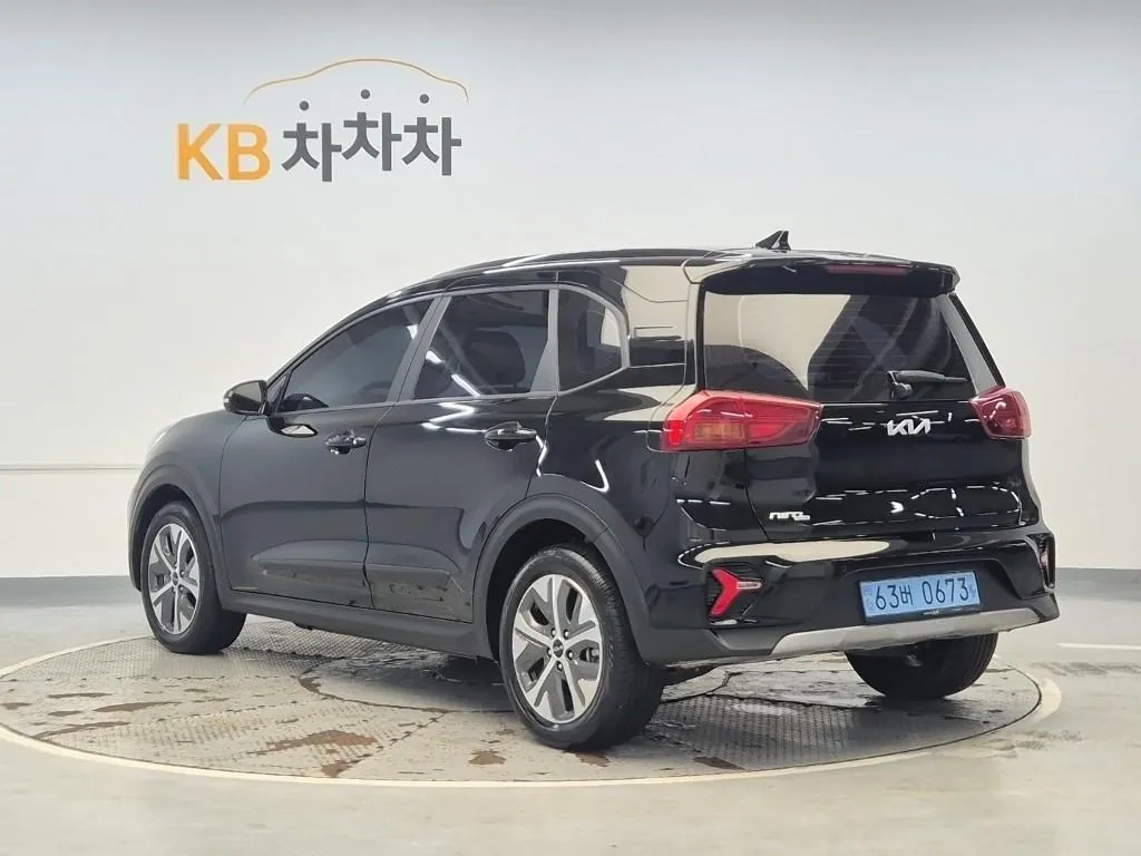 Kia Niro 2023 photo 2