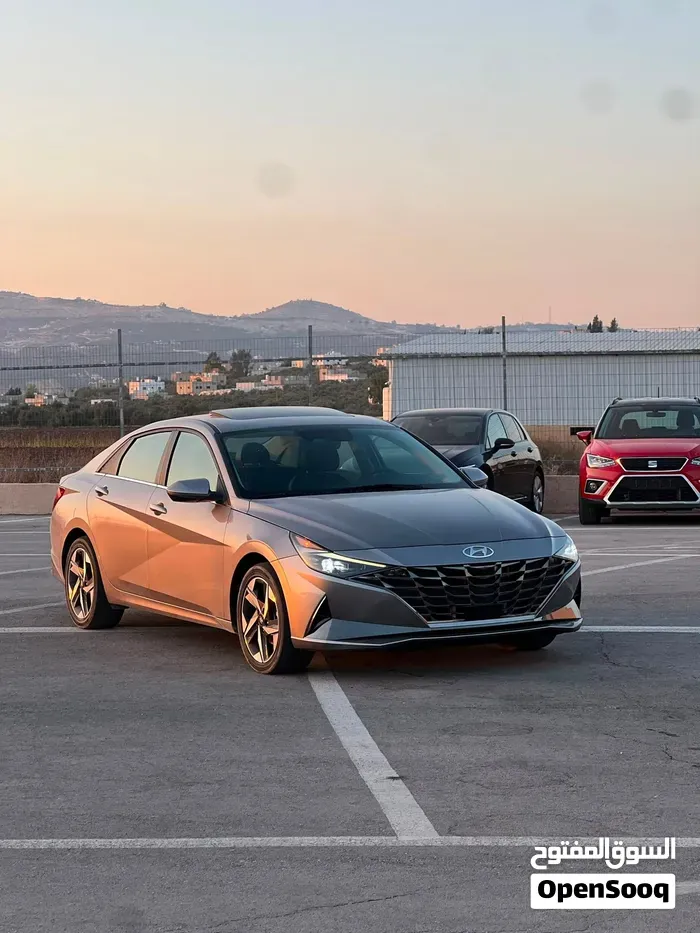 Hyundai Elantra 2023 photo 3
