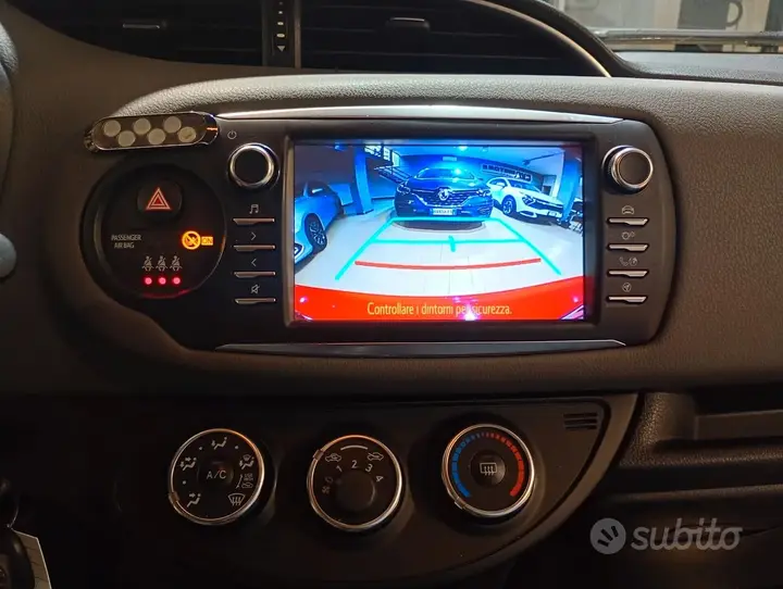 Toyota Yaris 2018 photo 4