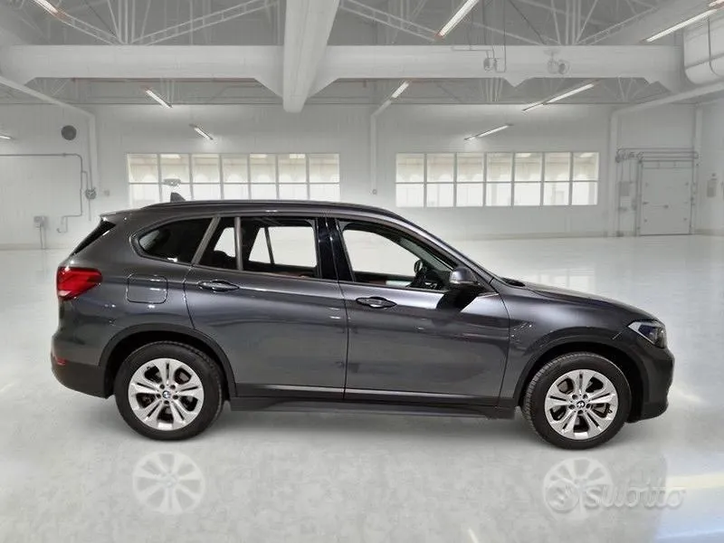 BMW X1 2021 photo 3