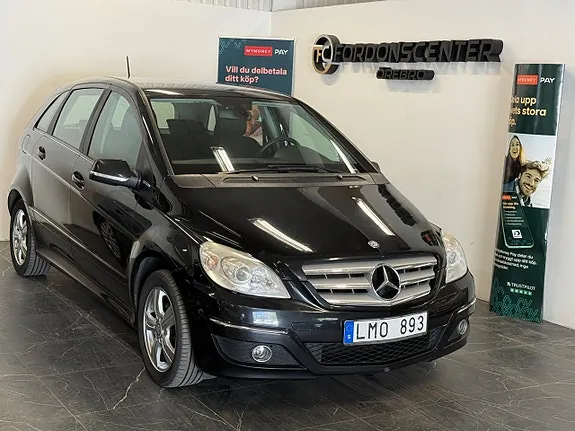 Mercedes-Benz B180