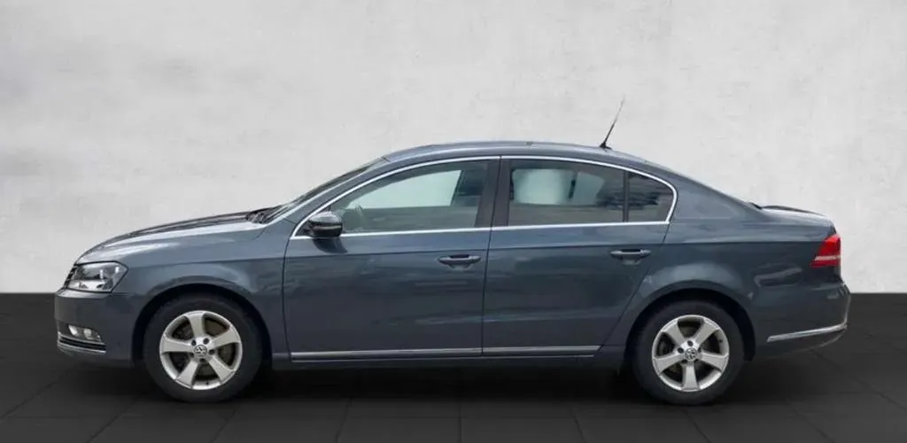 Volkswagen Passat 2014 photo 3