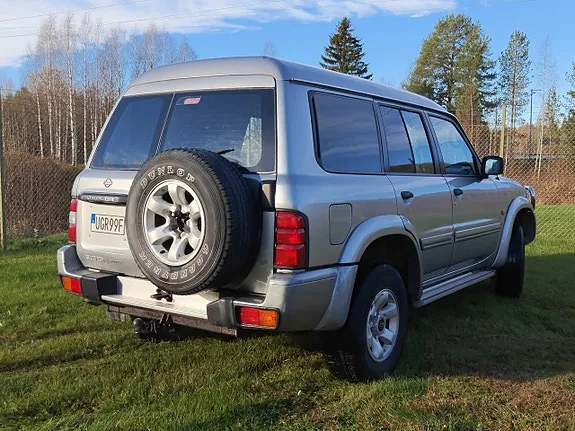 Nissan Patrol 2002 photo 5