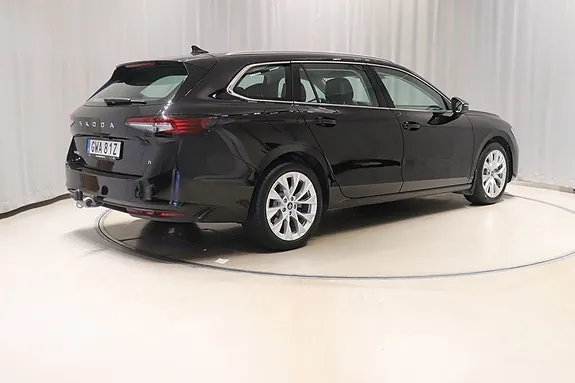 Skoda Superb 2025 photo 4