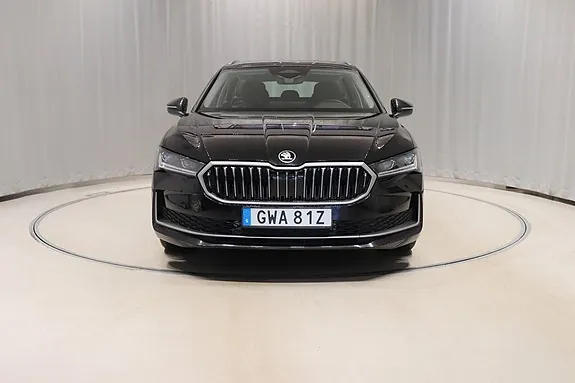 Skoda Superb 2025 photo 2