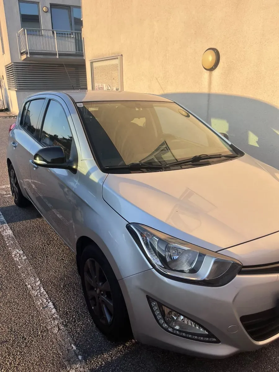Hyundai I20