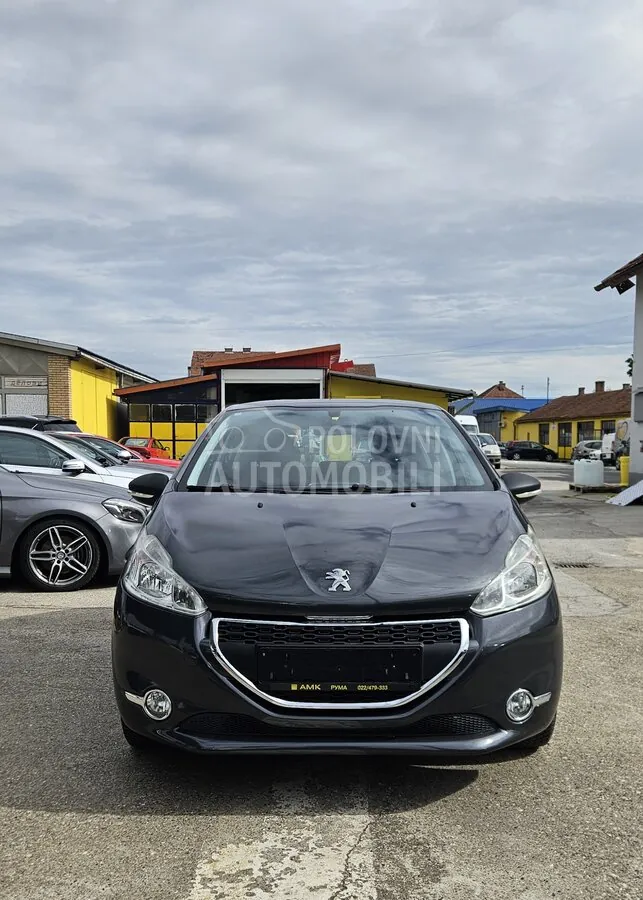 Peugeot 208 2015 photo 2