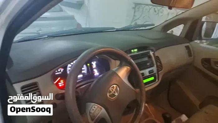 Toyota Innova 2013 photo 3