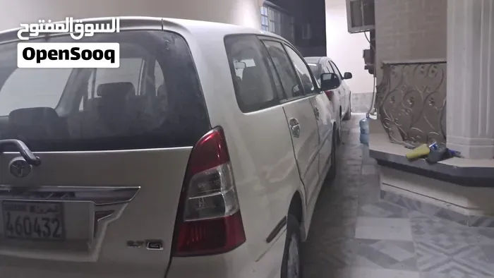 Toyota Innova 2013 photo 2