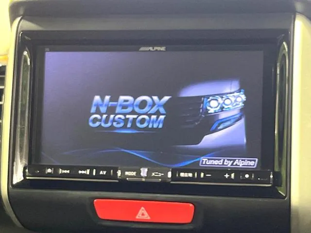 Honda N-Box 2016 photo 4