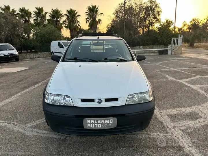 Fiat Strada 2004 photo 2