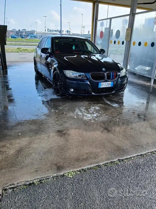 BMW 3 Series 2009 photo 2