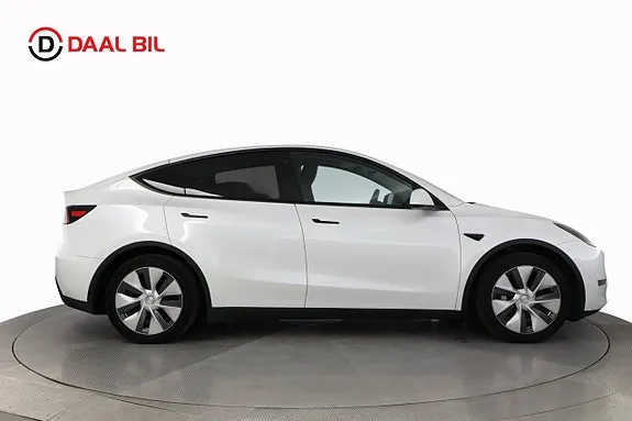 Tesla Model Y 2023 photo 5
