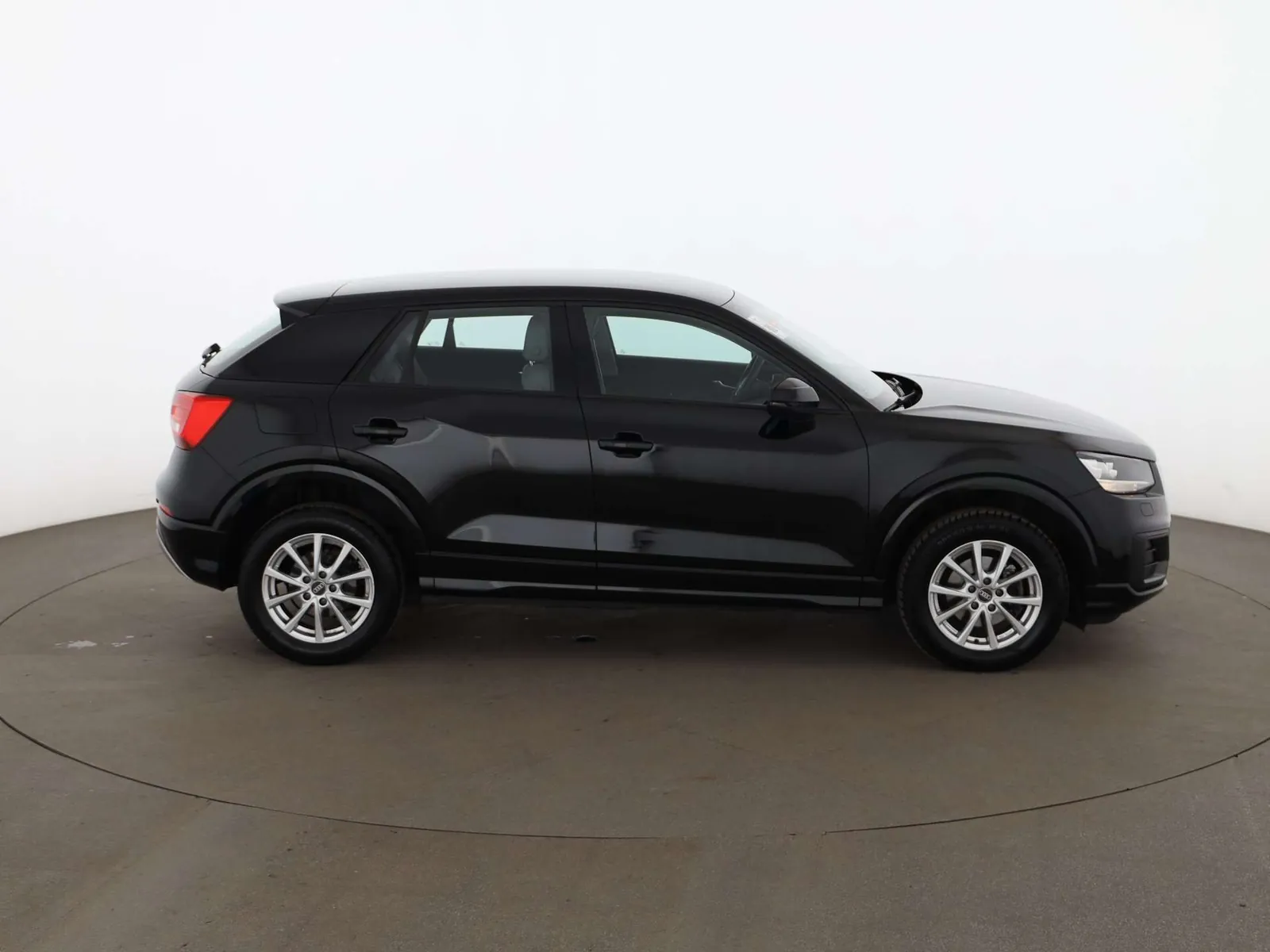 Audi Q2 2019 photo 4