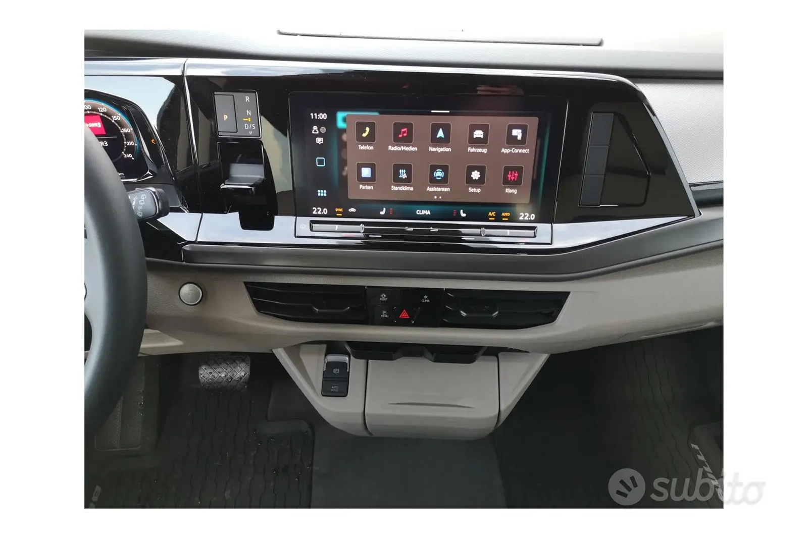 Volkswagen T7 Multivan 2025 photo 5