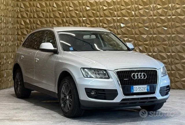 Audi Q5 2010 photo 2