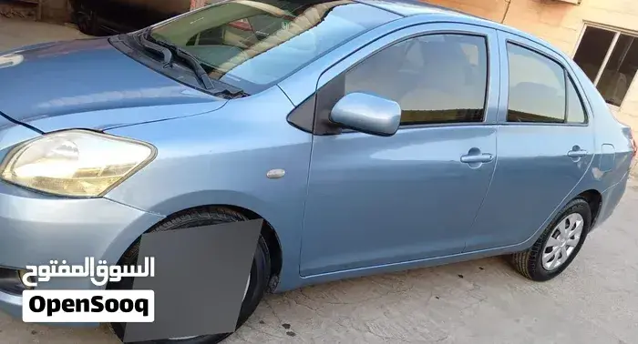 Toyota Yaris 2010 photo 2