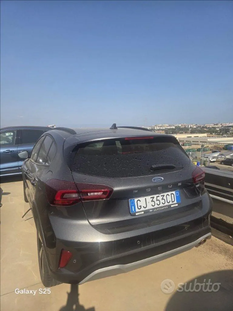 Ford Focus Active 2023 photo 3