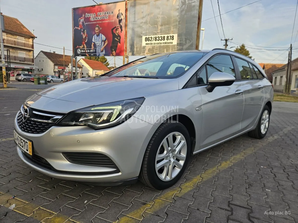 Opel Astra K 2019 photo 2