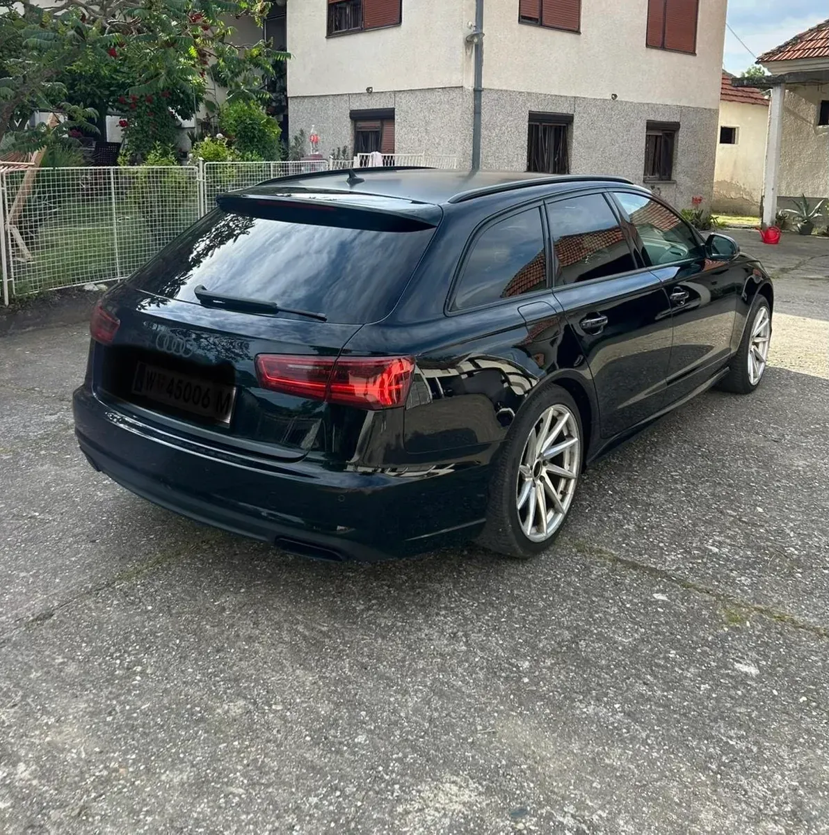 Audi A6 2015 photo 2