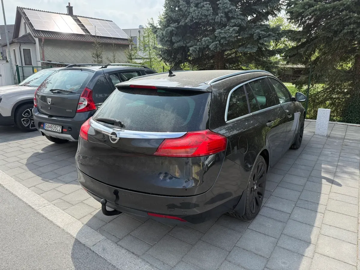 Opel Insignia 2010 photo 2