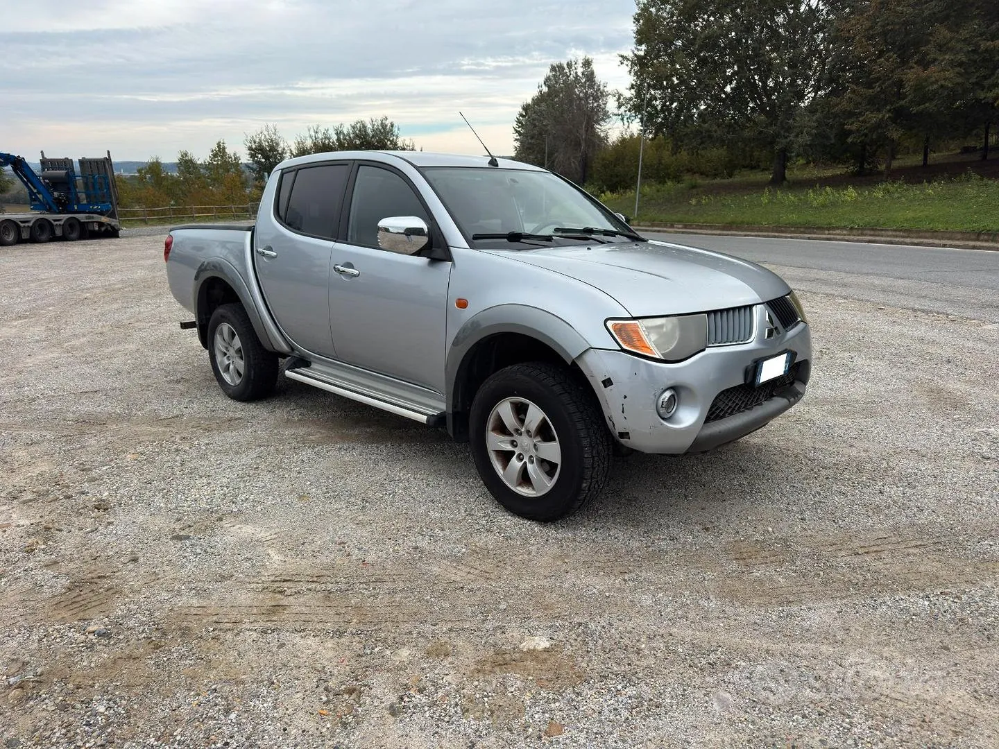 Mitsubishi L200 2006 photo 2