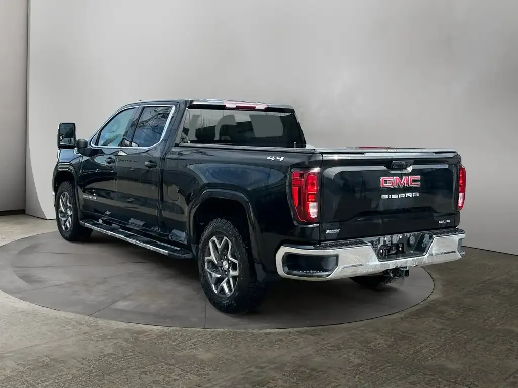GMC Sierra 1500 2023 photo 3