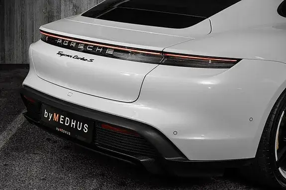 Porsche Taycan 2020 photo 5