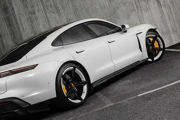 Porsche Taycan 2020 photo 4