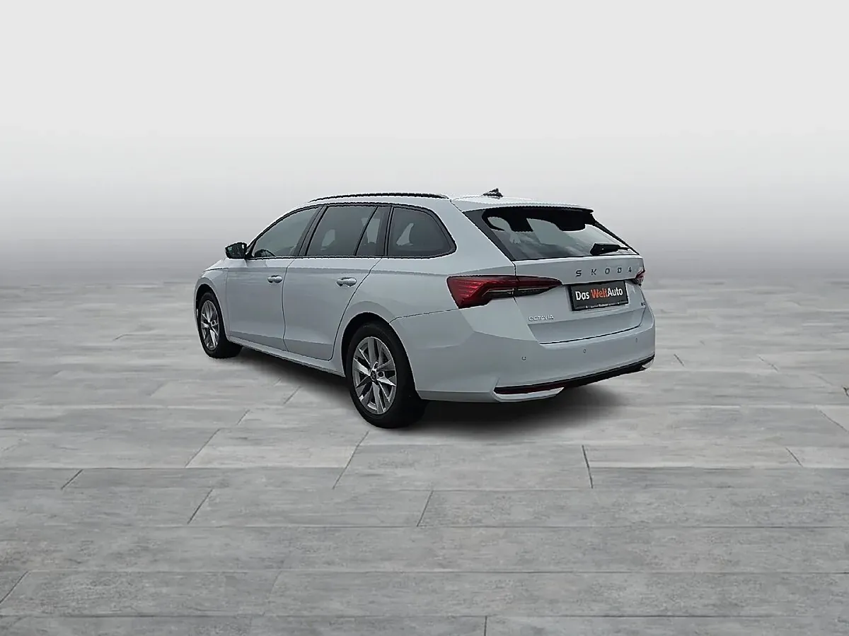 Skoda Octavia 2026 photo 3