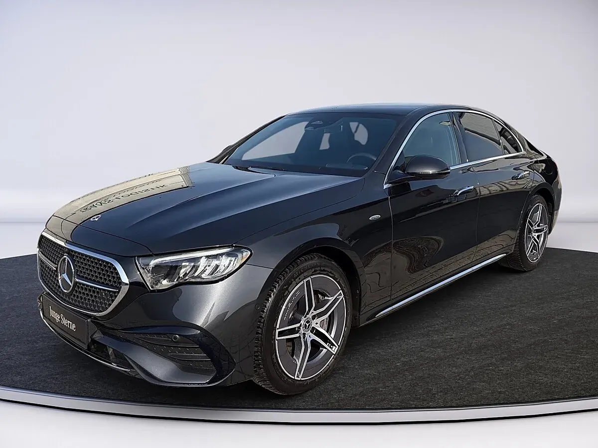 Mercedes-Benz E-Class 2025 photo 2