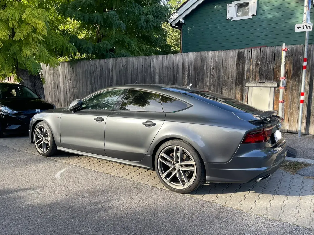 Audi A7 2015 photo 2
