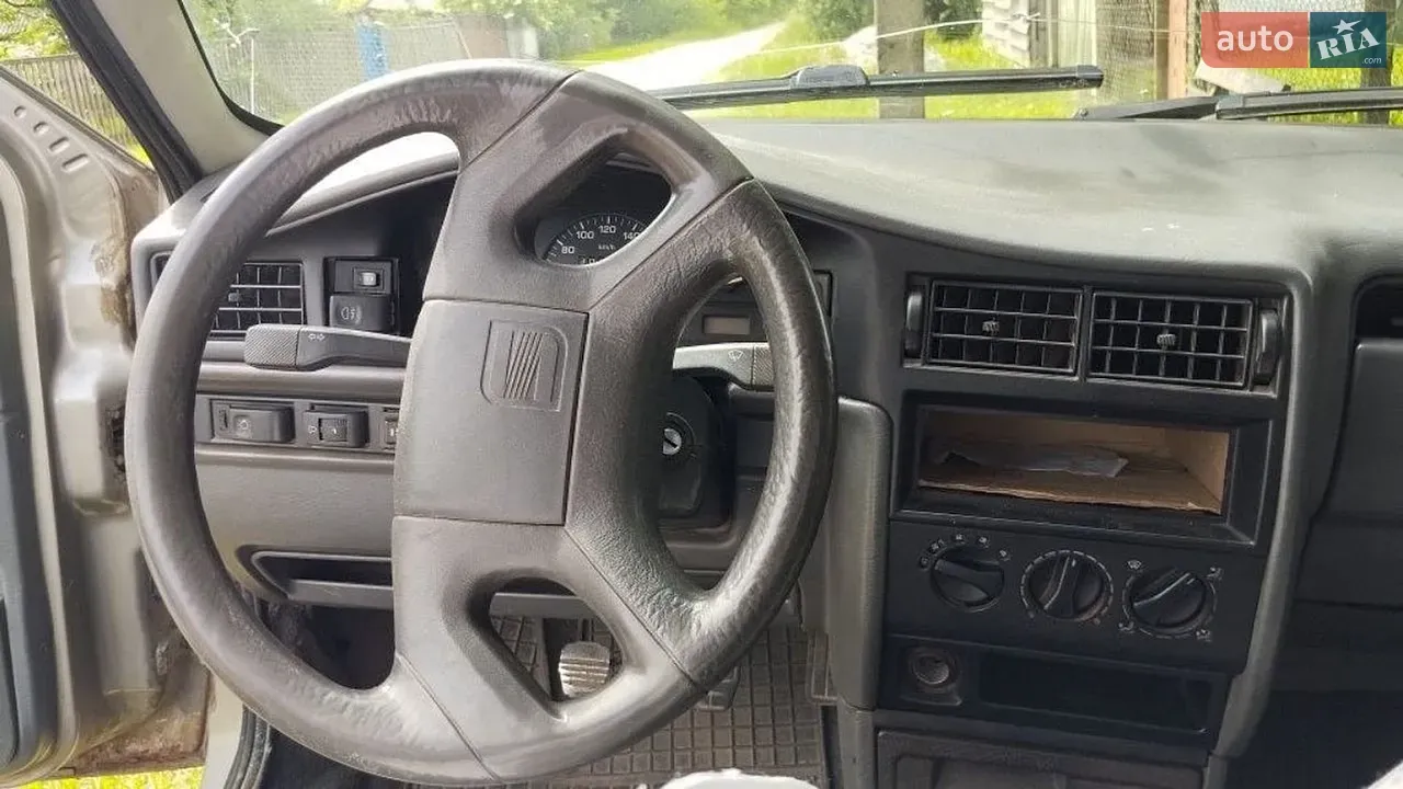 Seat Toledo 1993 photo 3