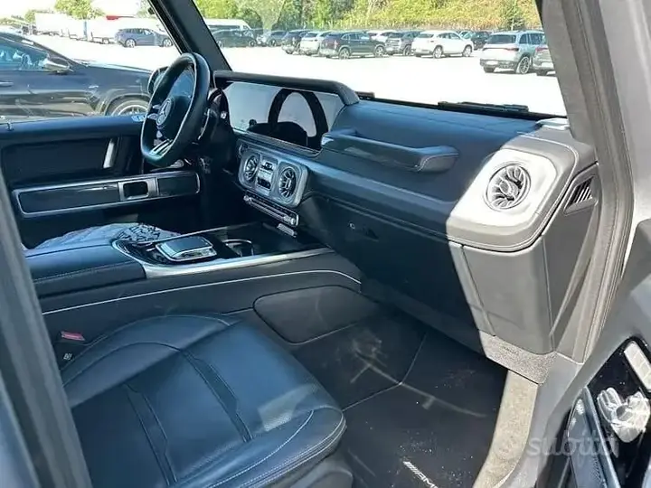 Mercedes-Benz G-Class 2025 photo 4