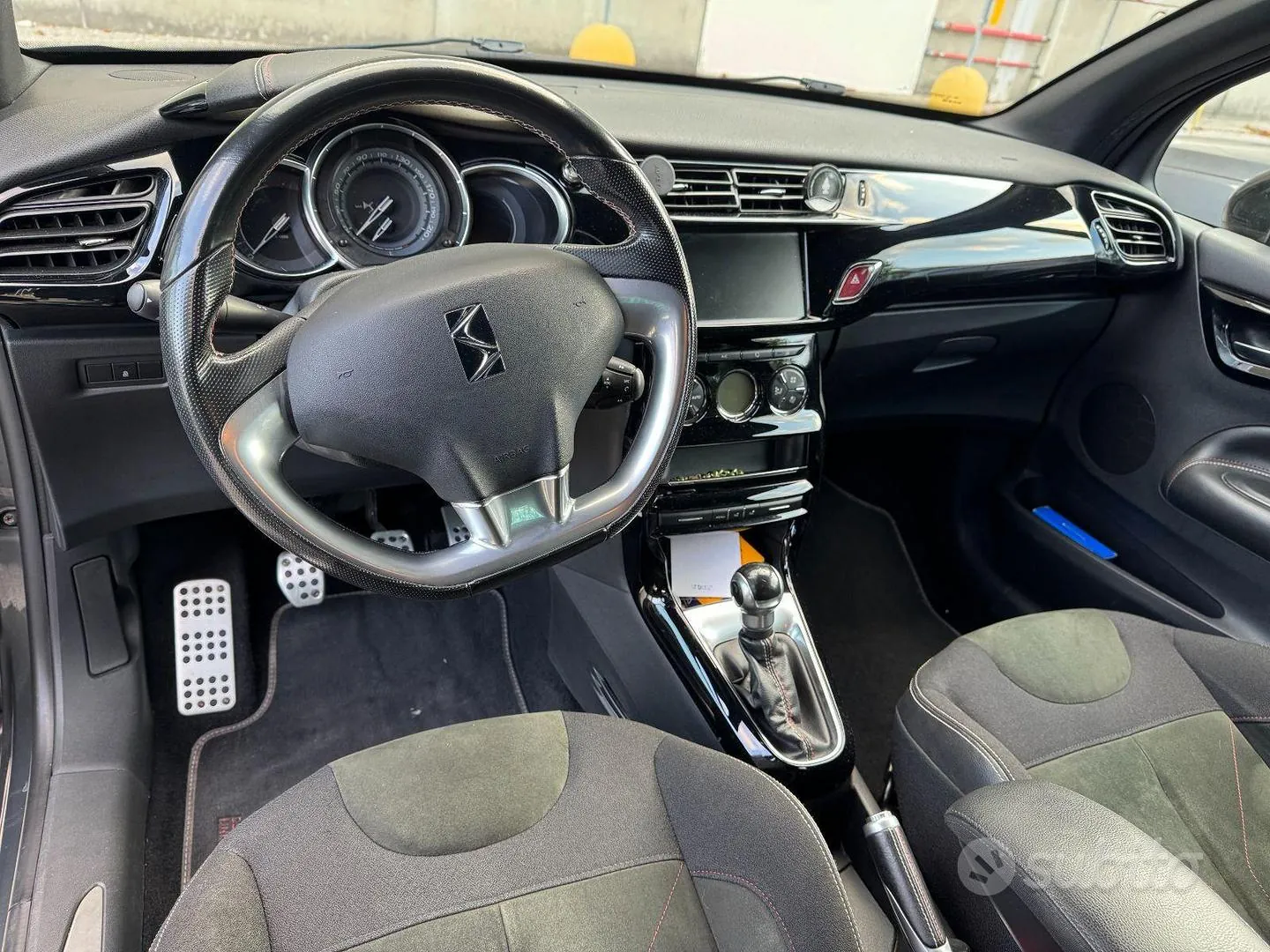 DS Automobiles Ds 3 2017 photo 4