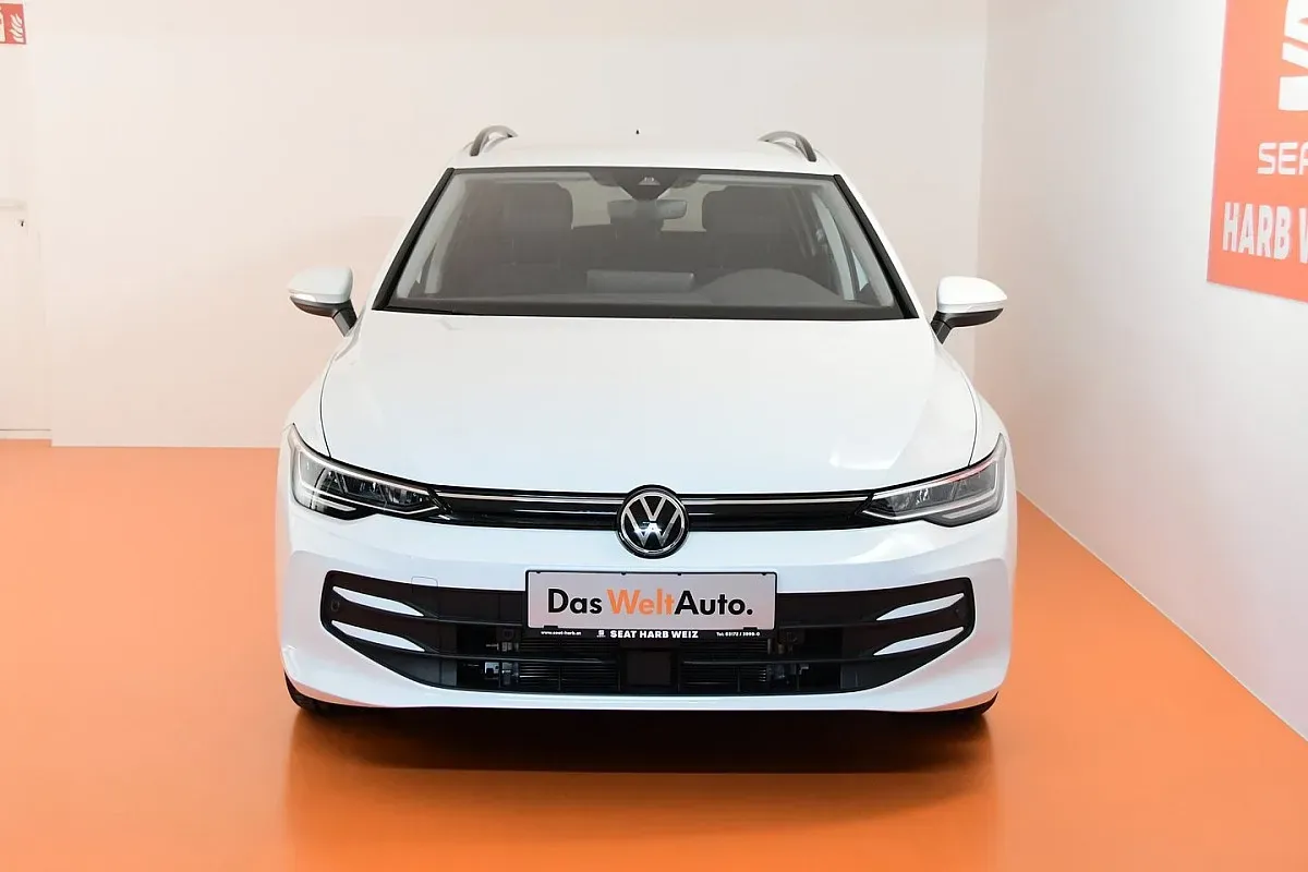 Volkswagen Golf 2025 photo 3