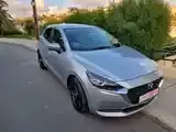 Mazda 2 2023 photo 2
