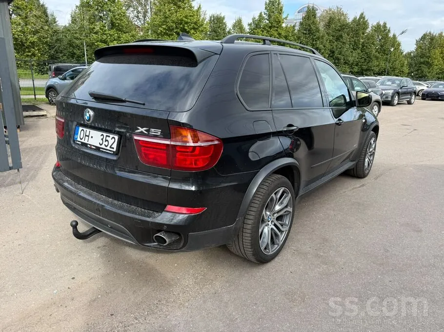 BMW X5 2010 photo 4