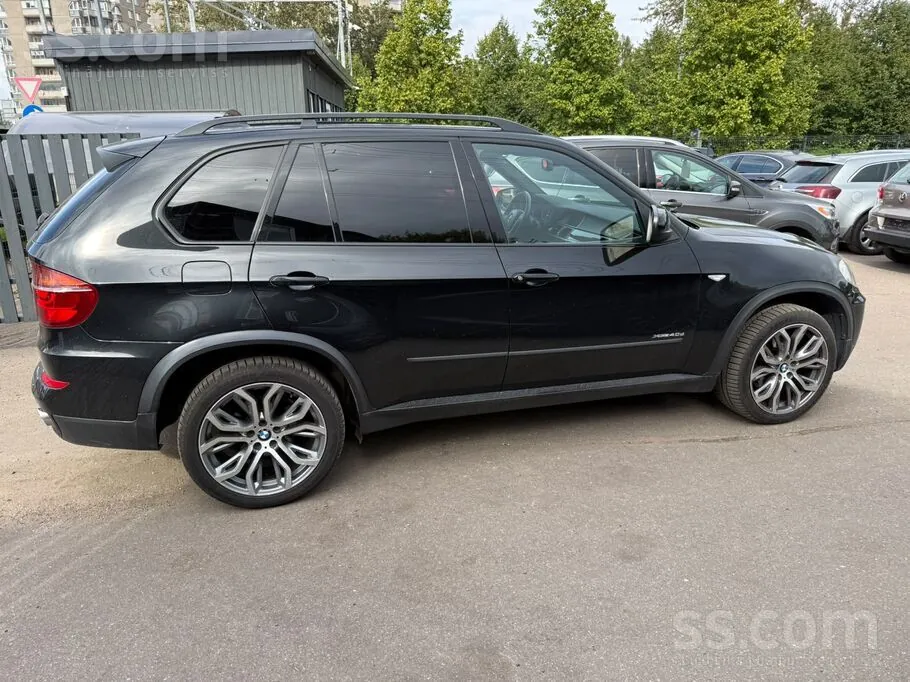 BMW X5 2010 photo 3