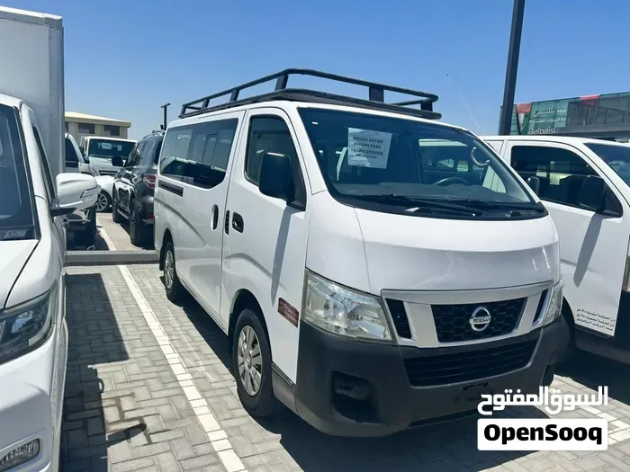 Nissan Urvan 2015 photo 2