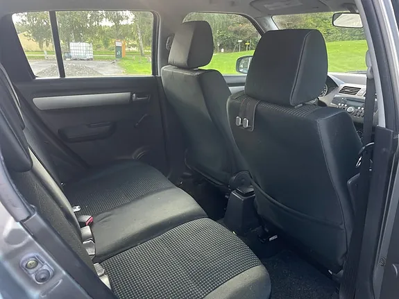 Suzuki Swift 2005 photo 3