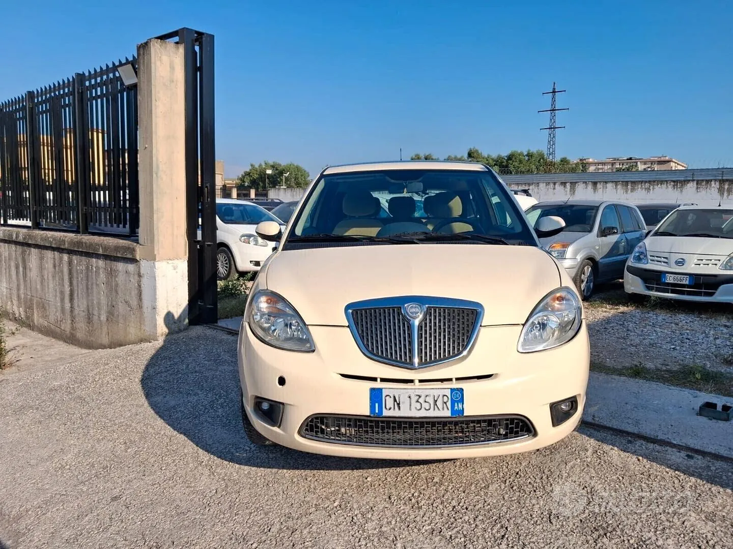 Lancia Ypsilon