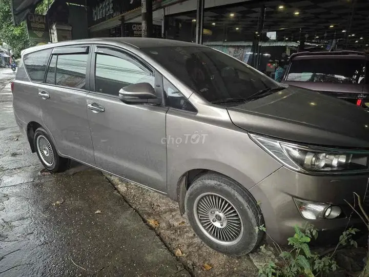 Toyota Innova 2018 photo 3