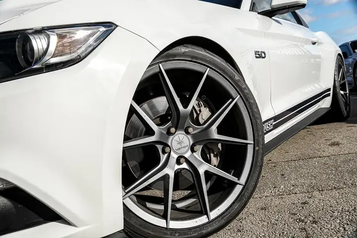 Ford Mustang 2017 photo 3