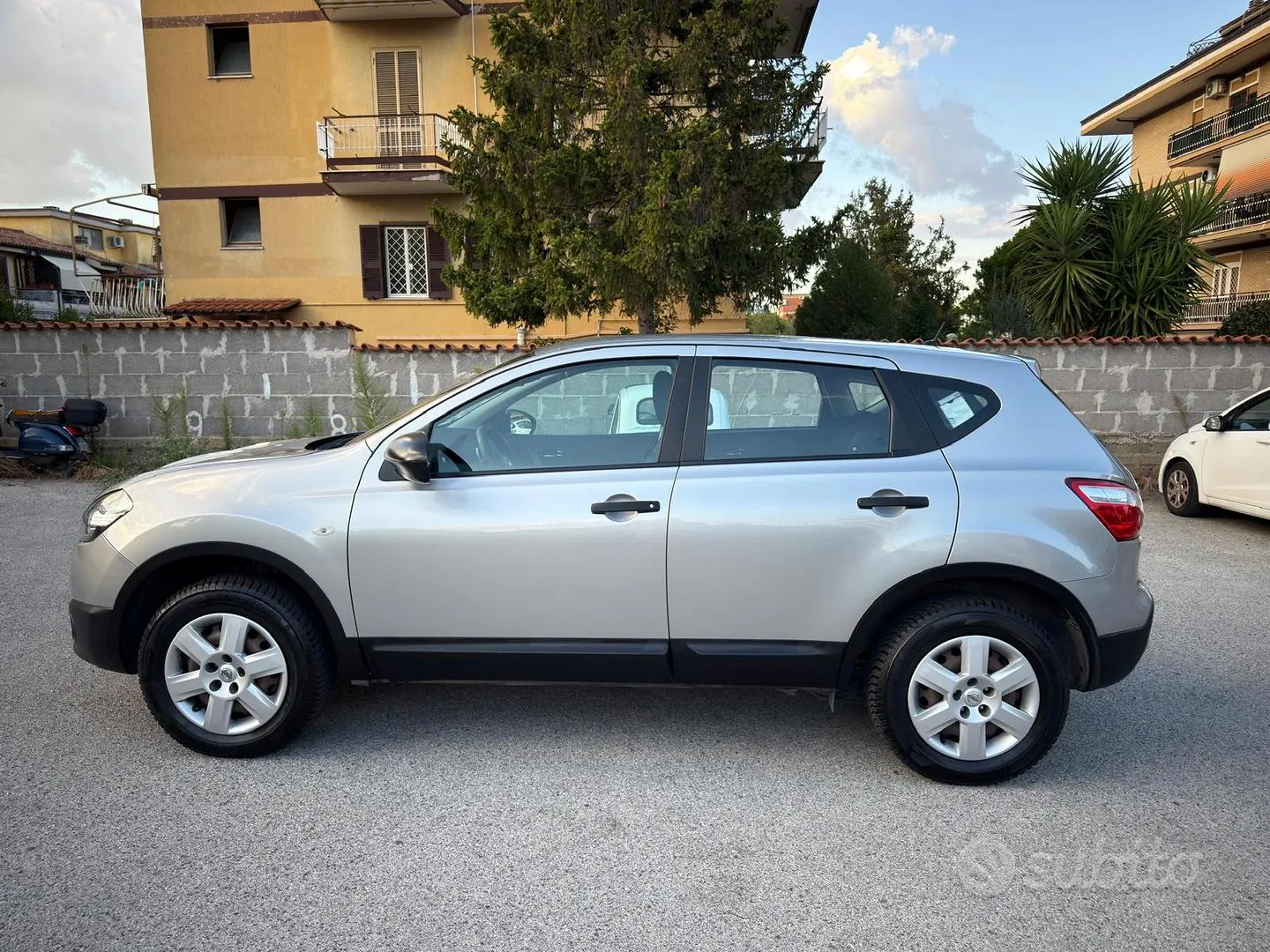 Nissan Qashqai 2010 photo 3